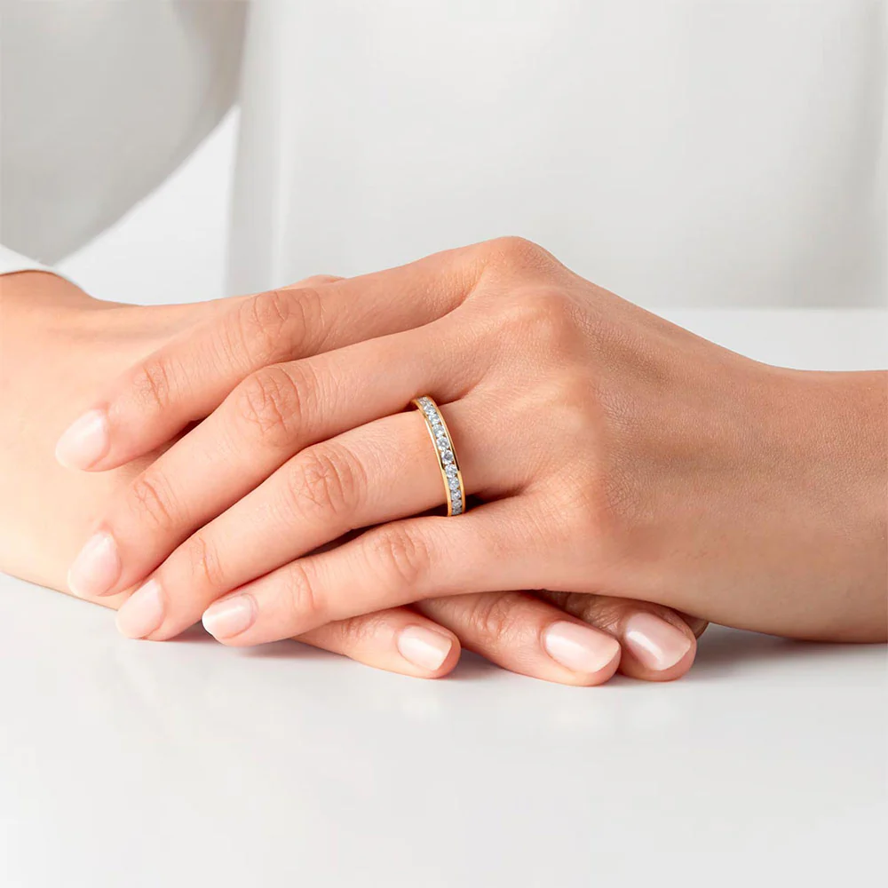 18ct Yellow Gold Channel Eternity Ring - Image 2